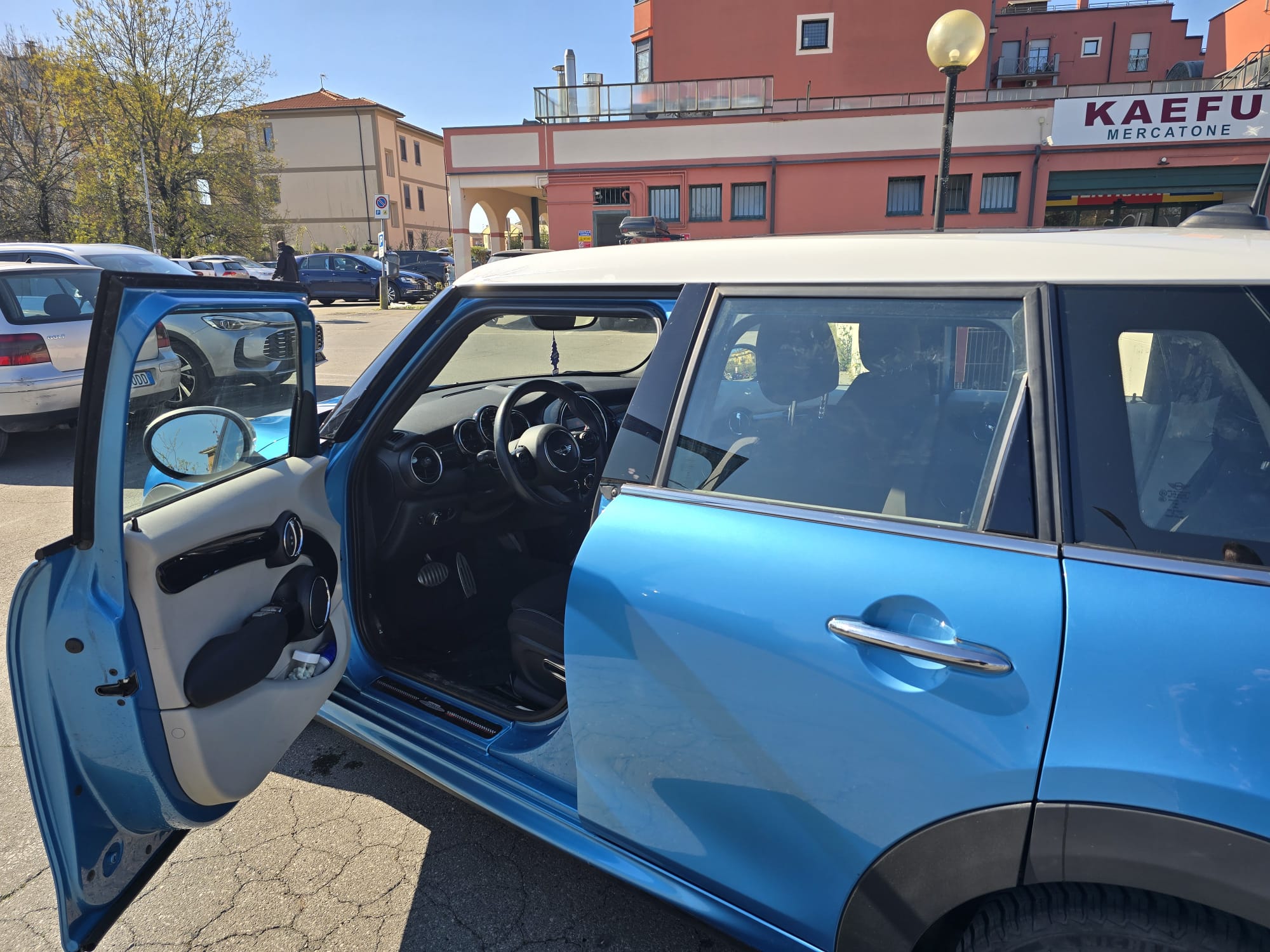Auto rent - Mini Cooper S - Image 7